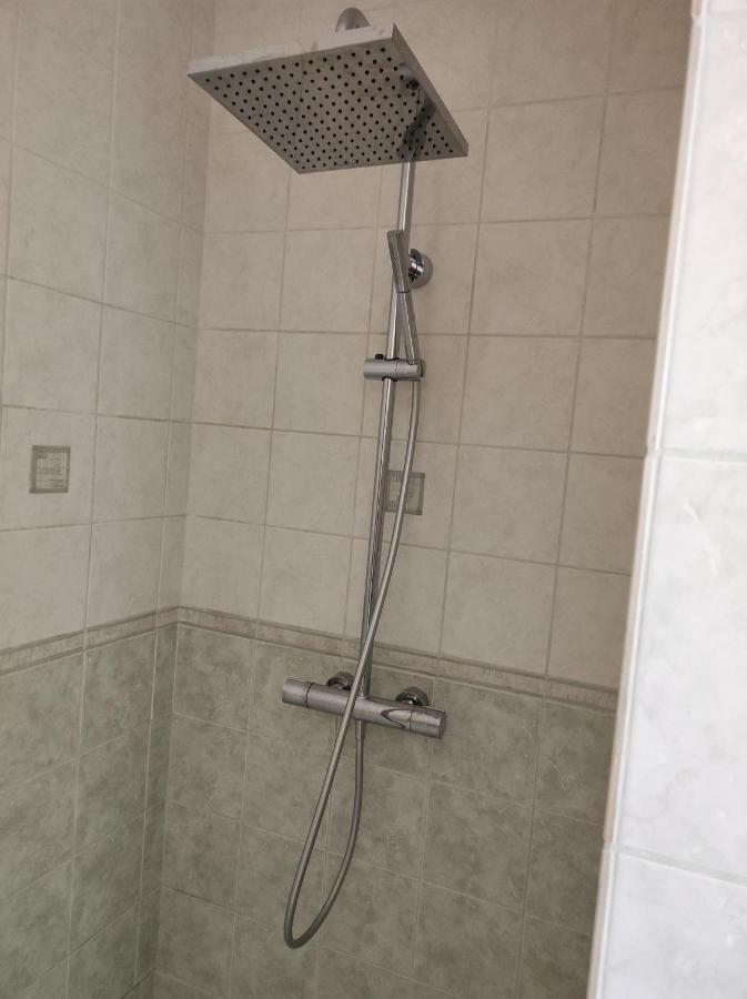 Guer Broceliande Calme Breton, Spa, Wifi, Amazon-Disney Tv, 4 Lits, Freebox Revolution,Draps, Cafe, The מראה חיצוני תמונה